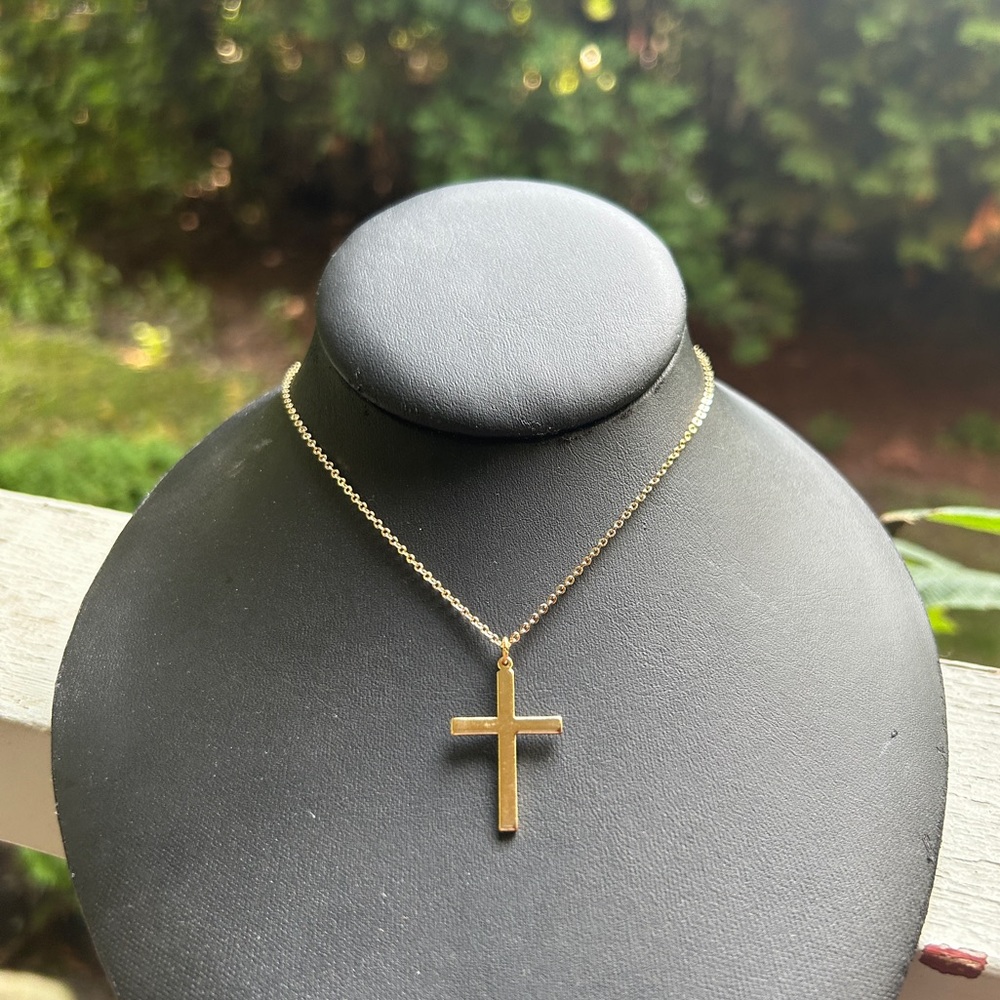 VINTAGE GOLD PLATED CROSS NECKLACE